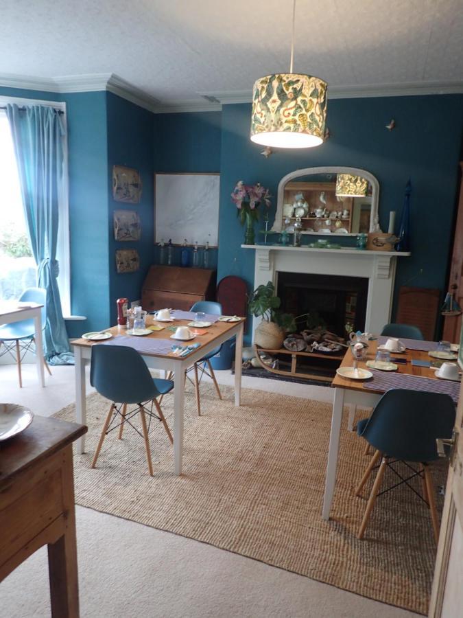 קומב מרטין Newberry Beach Lodge מראה חיצוני תמונה
